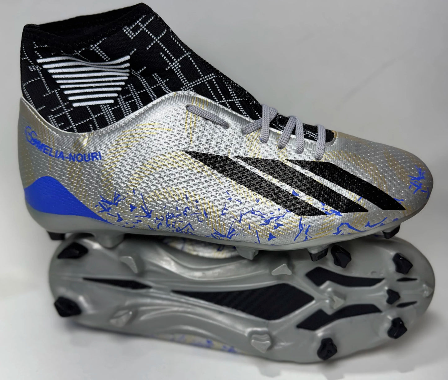 Crampon Adidas Melia Nouri – Gris