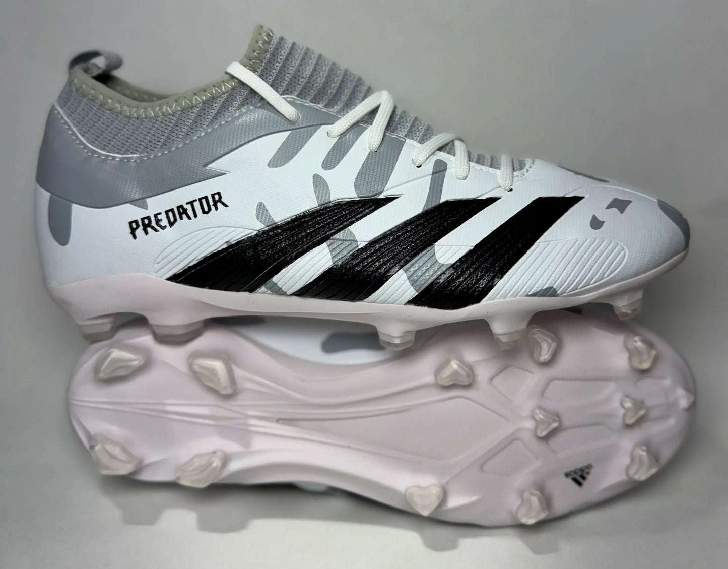 Crampon Predator – Blanc
