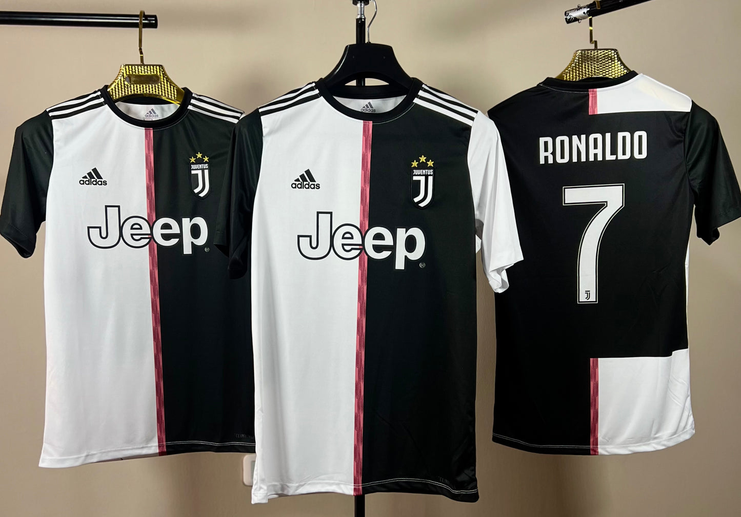 T-shirt de Juventus Football Club C.Ronaldo 2019-2020 - Overdose Sport