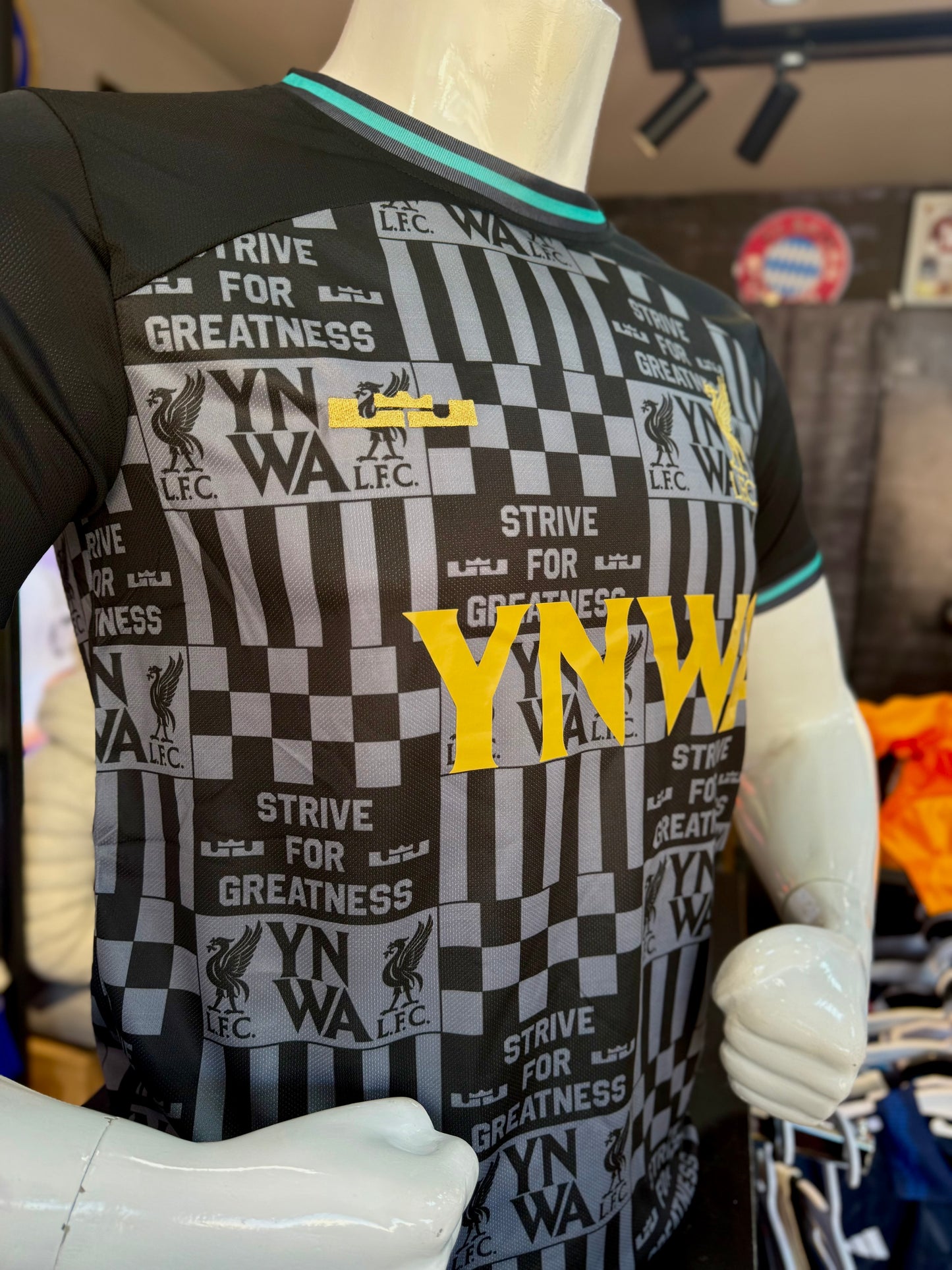 T-shirt Liverpool 2023-2024 - Overdose Sport