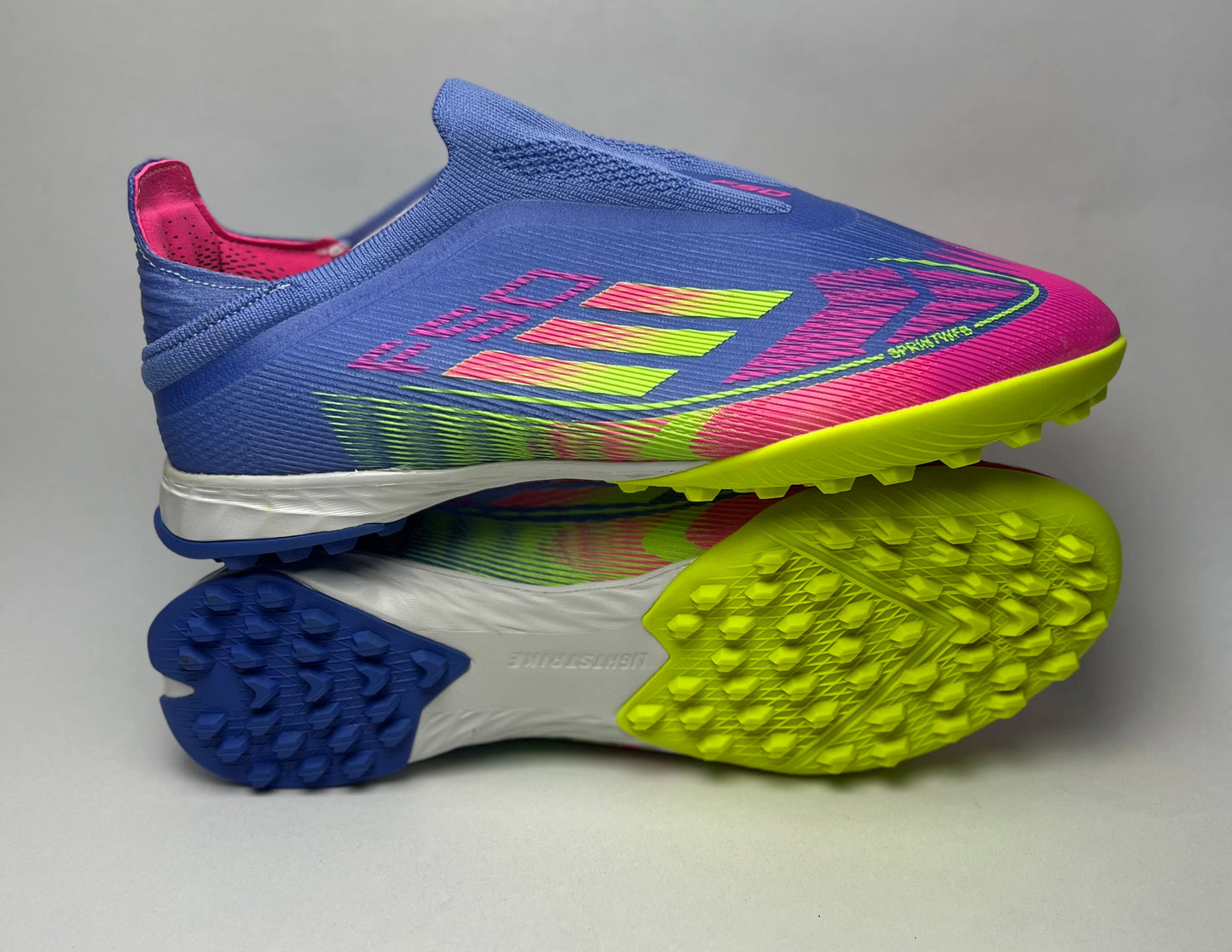 Demi Crampons Adidas F50 Sans Lacets