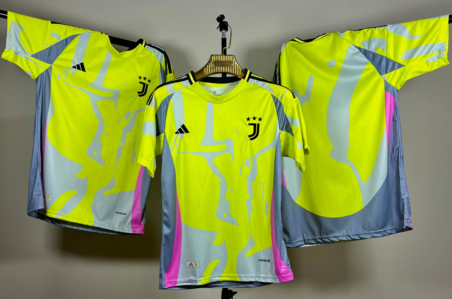 T-shirt Juventus FC Extérieur 2024/2025 - Overdose Sport