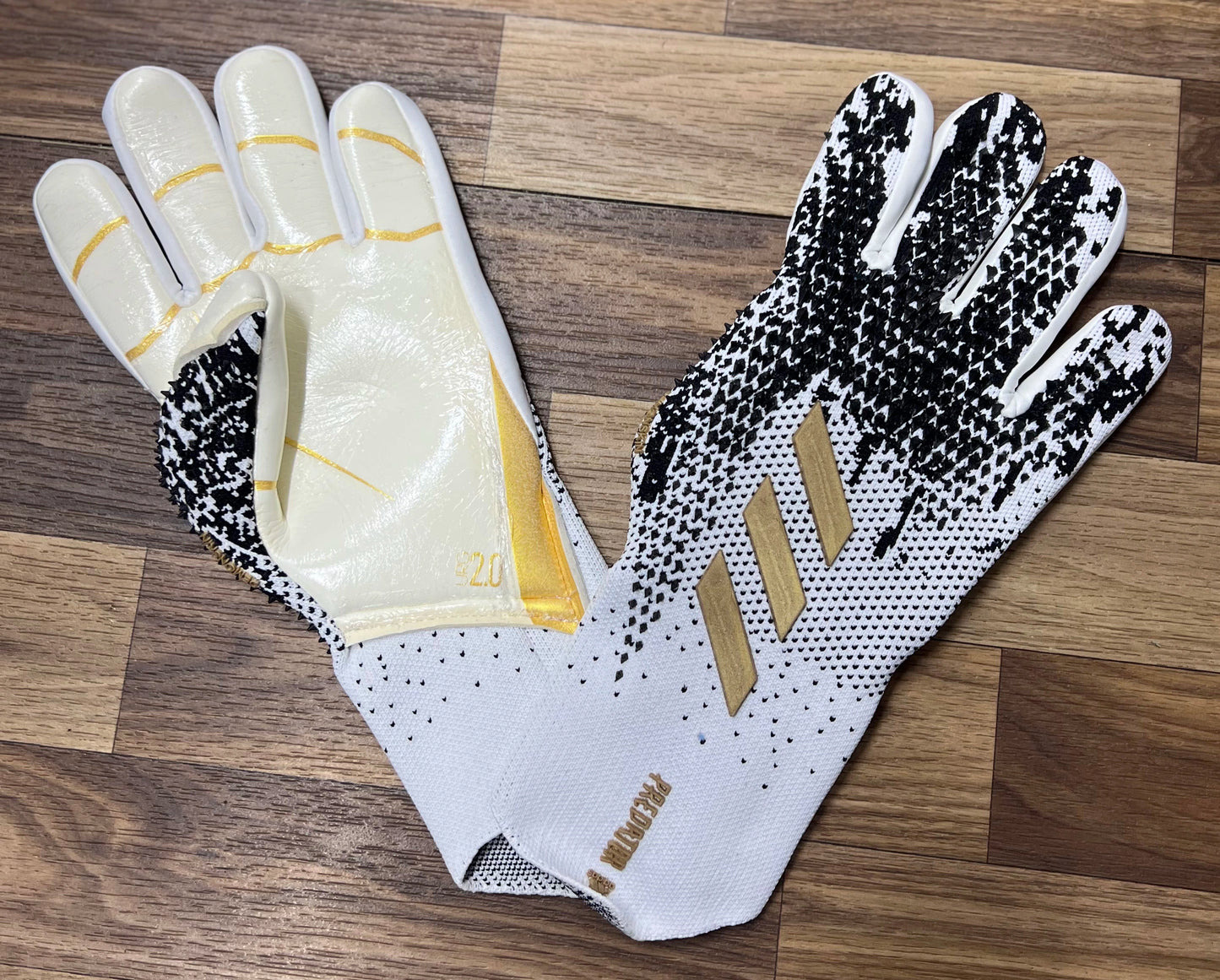Gants Predator