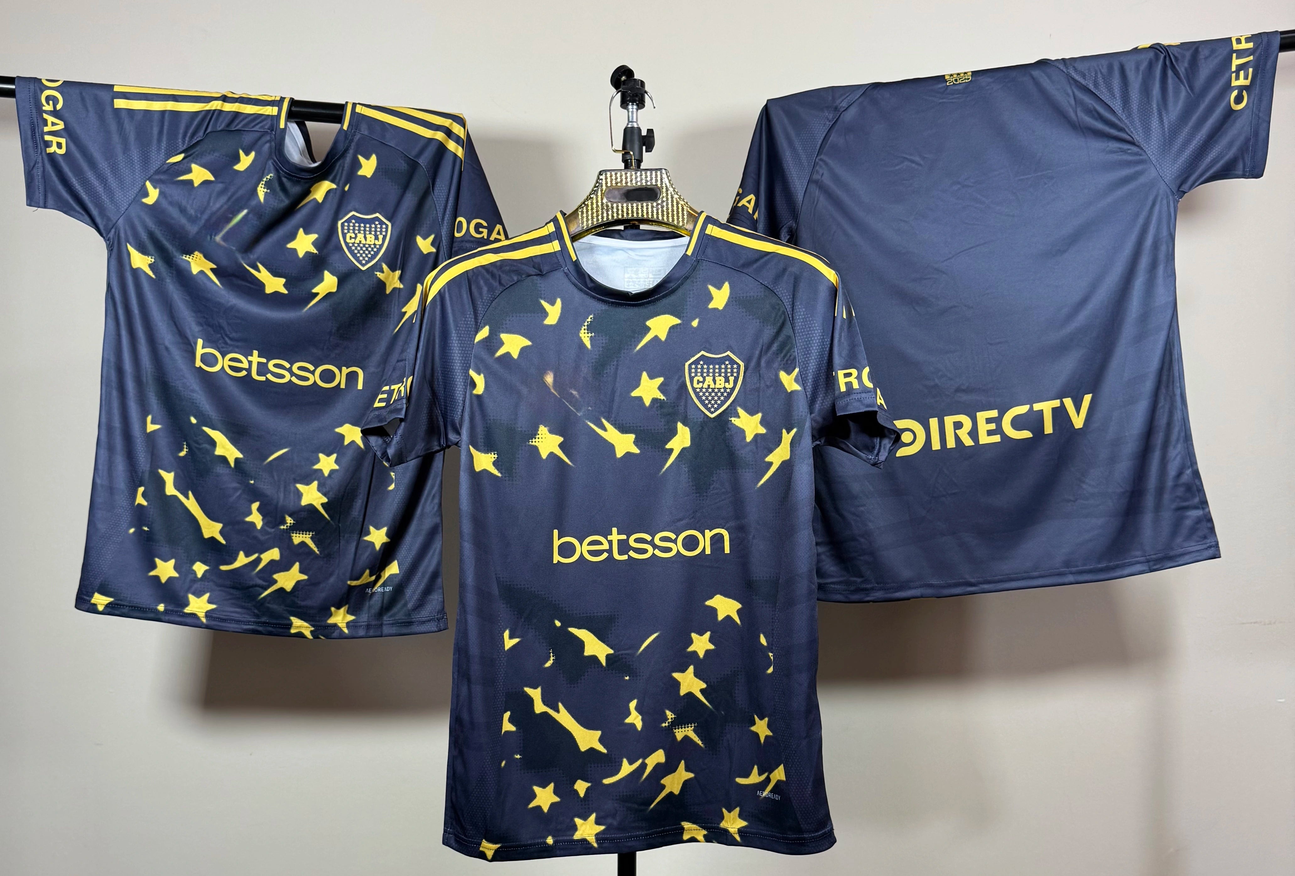 CAMISETA EQUIPO BOCA JUNIORS DE MARCA NOLAN TALLA L ÑUBLI CAMISETA EQUIPO BOCA JUNIORS DE MARCA NOLAN TALLA L ÑUBLI