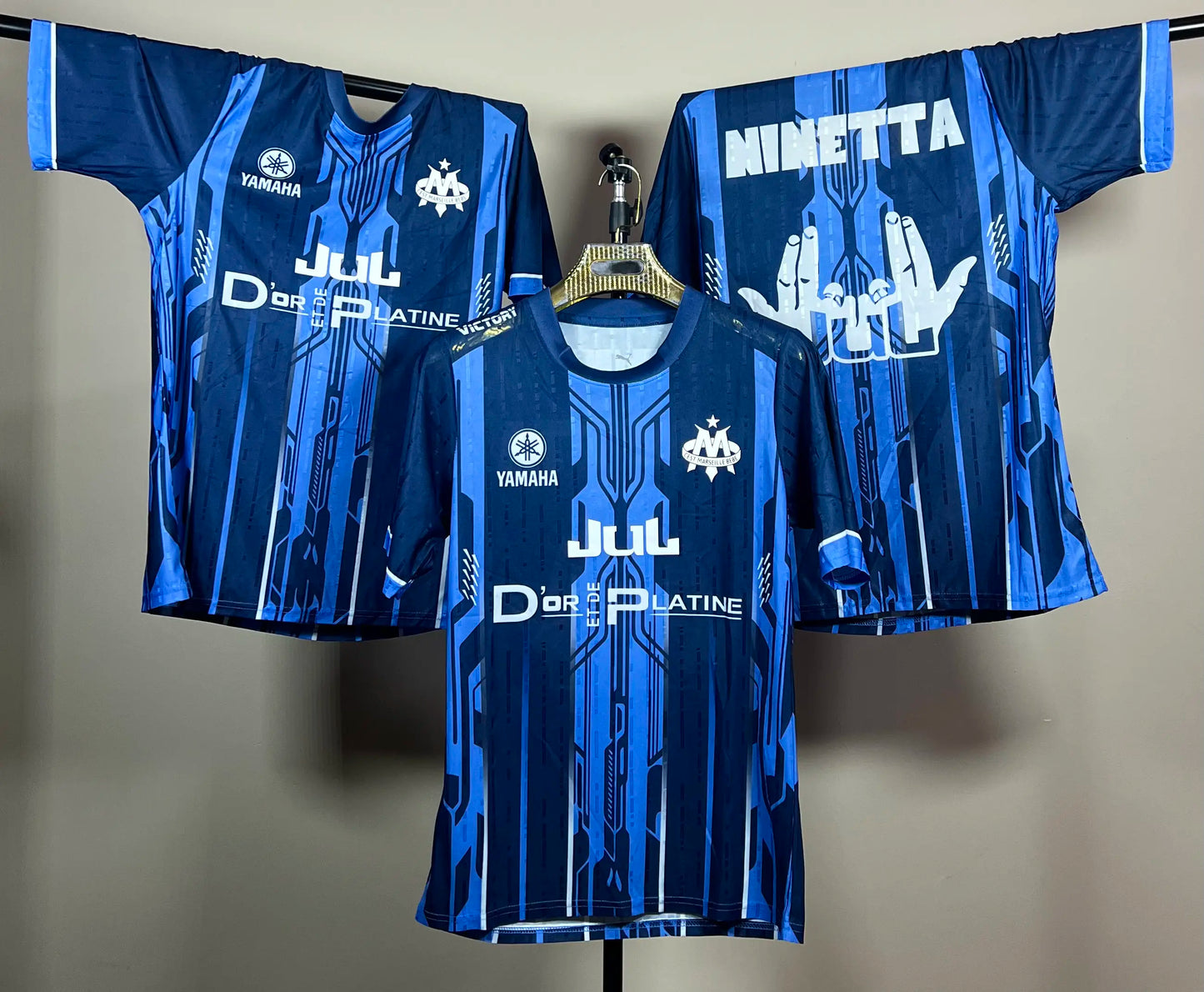 T-shirt OM x JUL – Style & Passion