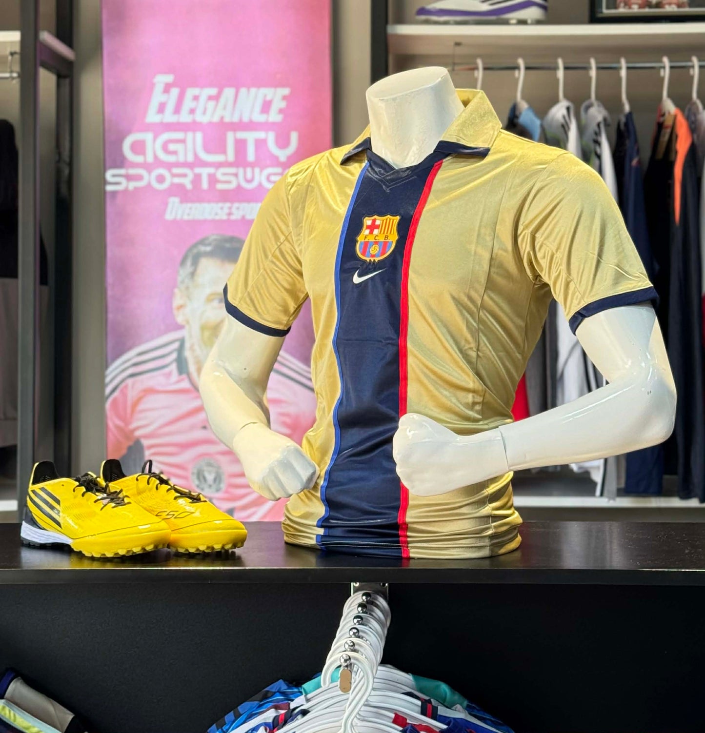 T-shirt vintage FC Barcelone, saison 2001-2002.