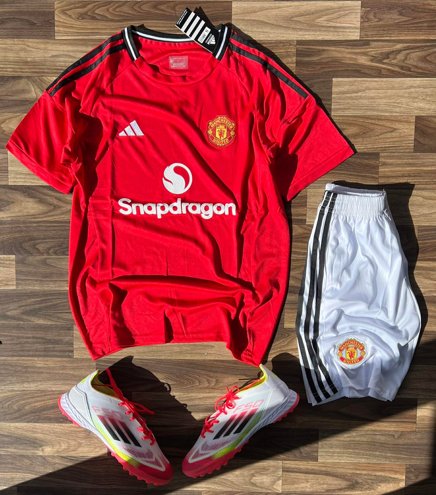 Tenue Manchester United Home Super good - saison 2024-2025