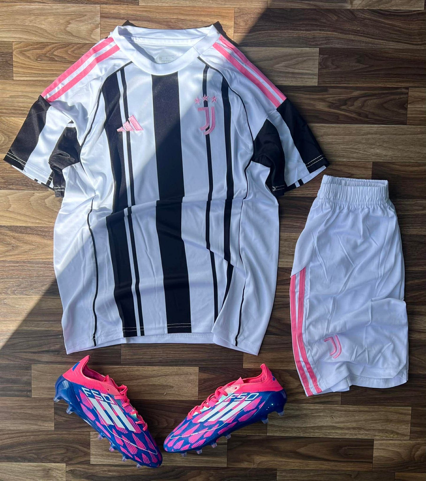Tenue Juventus 2025/2026