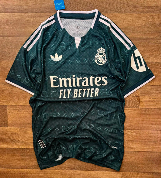 T-Shirt Real Madrid 2026/27 away kit
