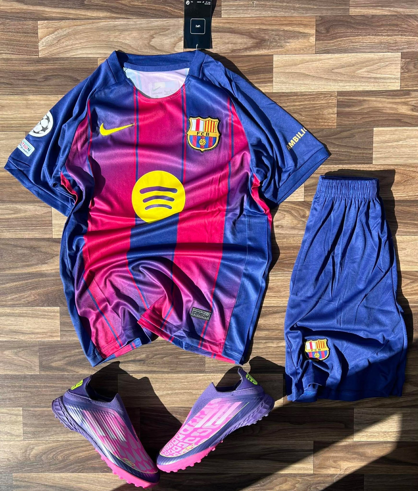 Tenue FC Barcelone home 25/26