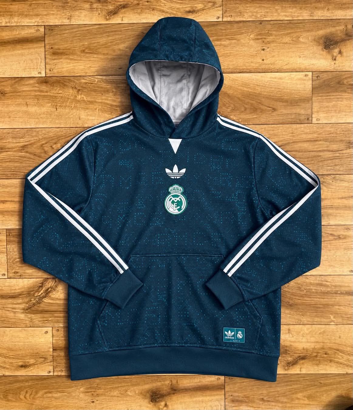 Capuches Real Madrid away 26/27