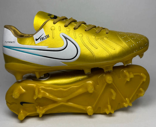 Crampon Enfant Nike - Doré