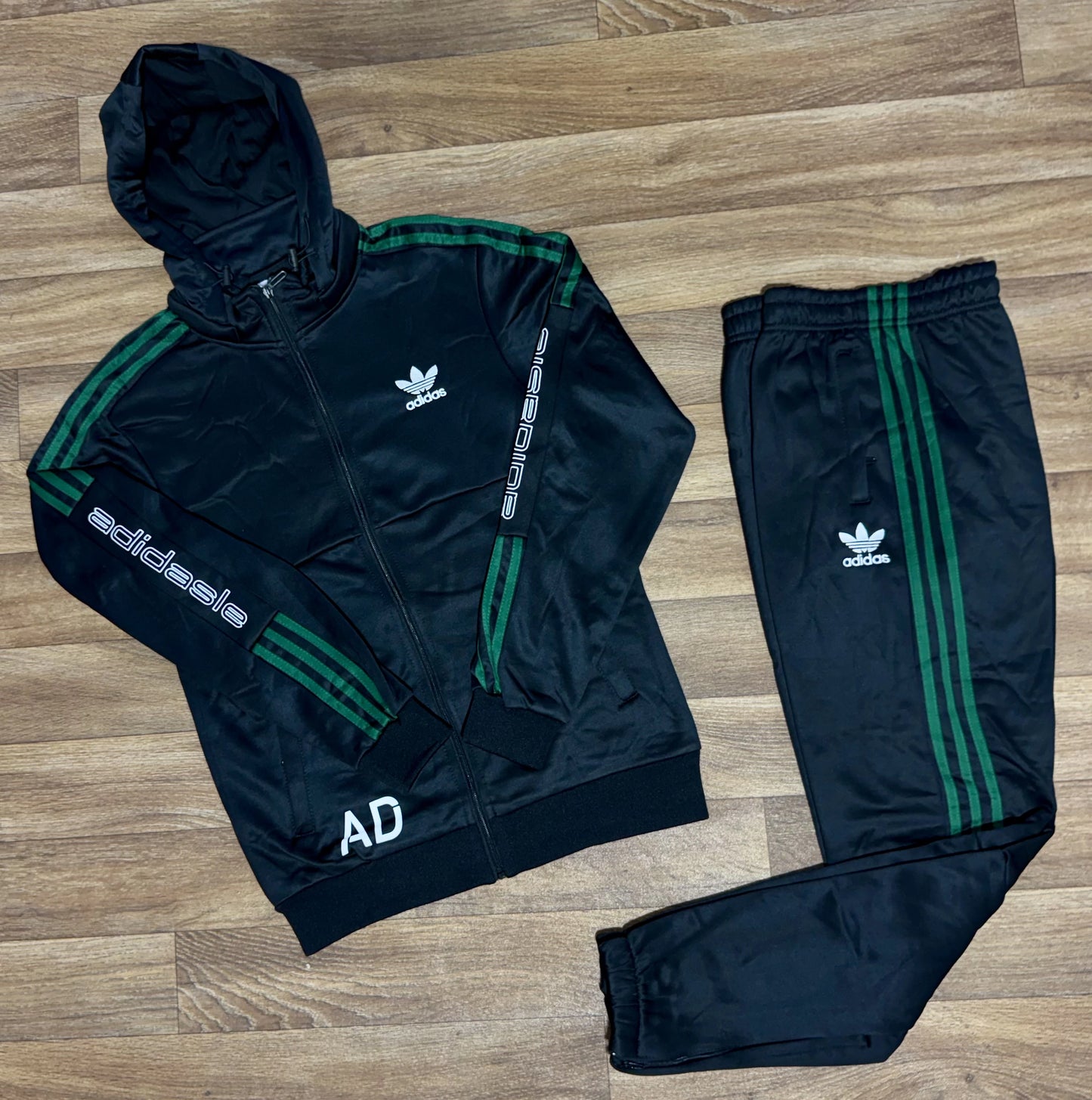 Survêtement Dabbeba Adidas – Style et Performance