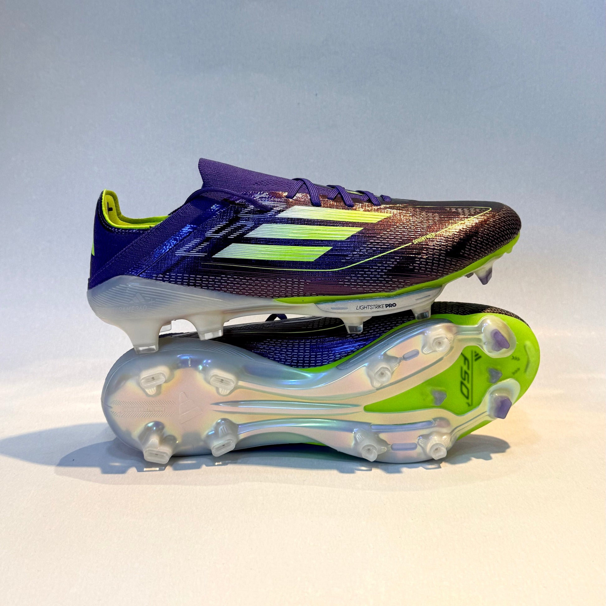 Crampons Adidas F50 - Overdose Sport