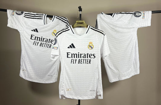 T-shirt Real Madrid 2024/2025 – Édition Badge Champions League