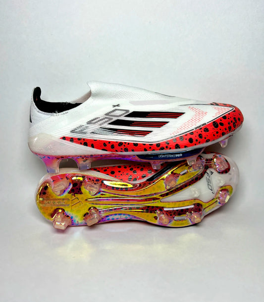 Crampon adidas F50 Blanc