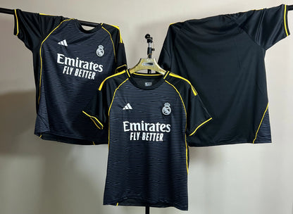 T-shirt Real Madrid 2025/2026 – Style et Performance