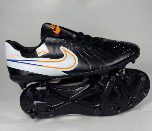 Crampons Nike