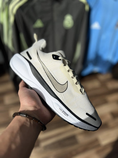 Espadrille Nike – Légèreté et Style Urbain