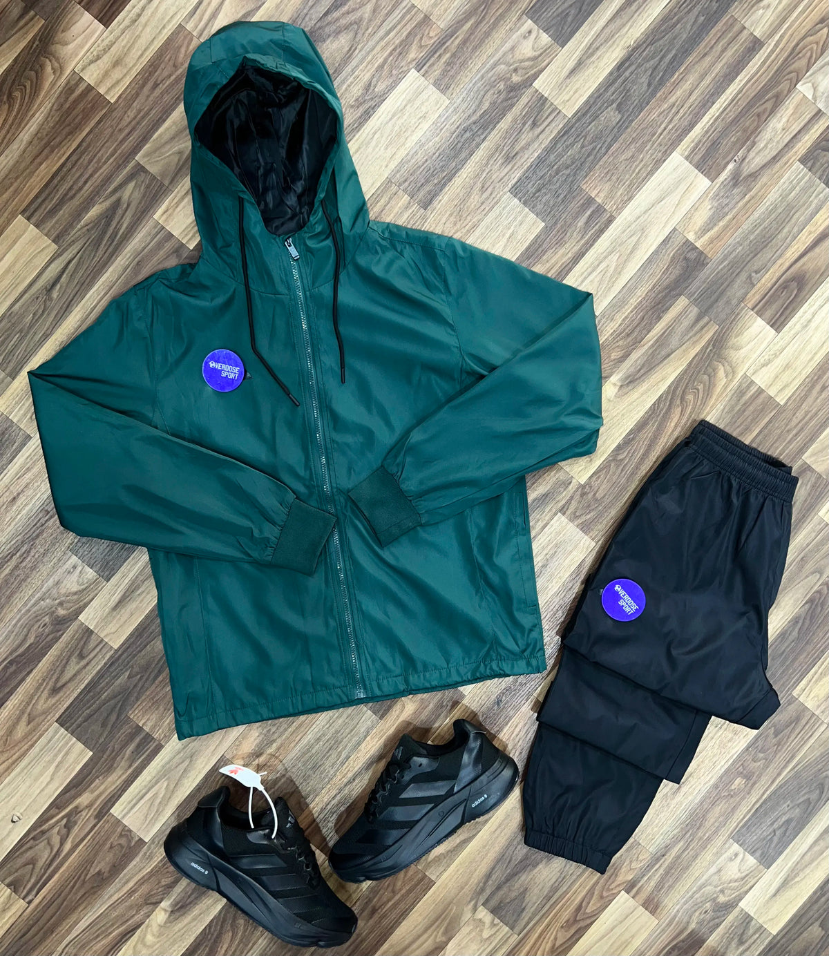 Survêtement Imperméable Adidas – Protection et Style