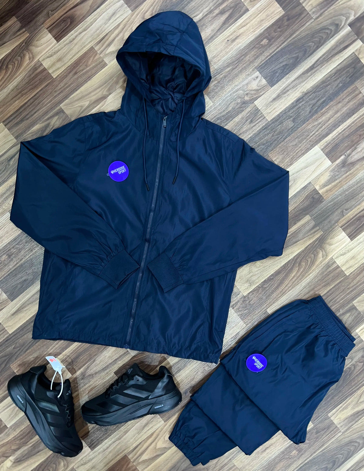 Survêtement Imperméable Adidas – Protection et Style