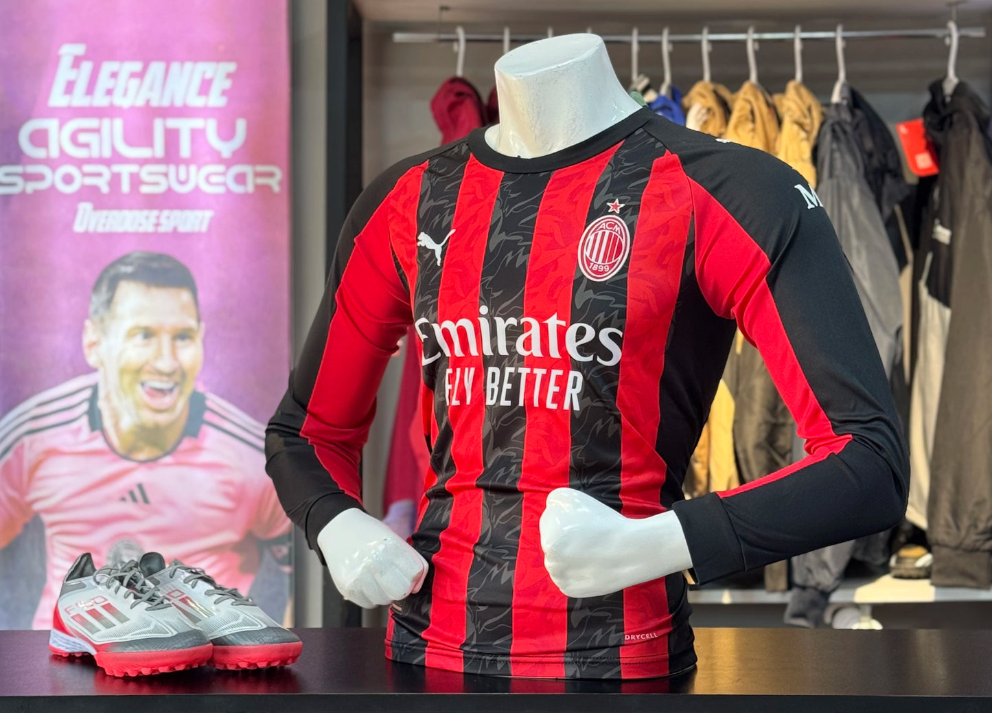 Pull AC Milan Manches Longues 2025/2026 – Édition Officielle