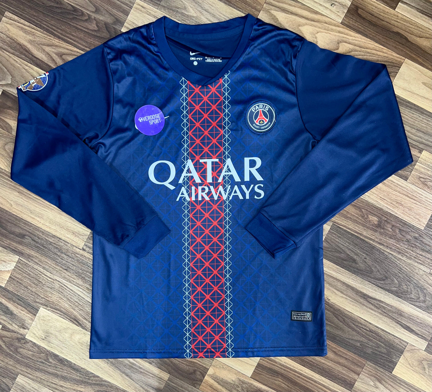 Pull PSG Manches Longues 2025/2026 – Édition Officielle