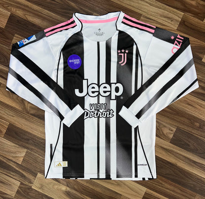 Pull Juventus Domicile 2025/2026 – Édition Officielle