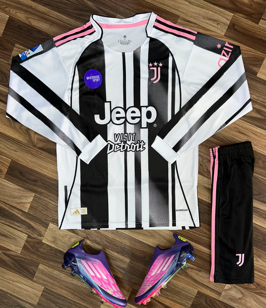 Tenue Juventus Domicile 2025/2026 – Édition Officielle