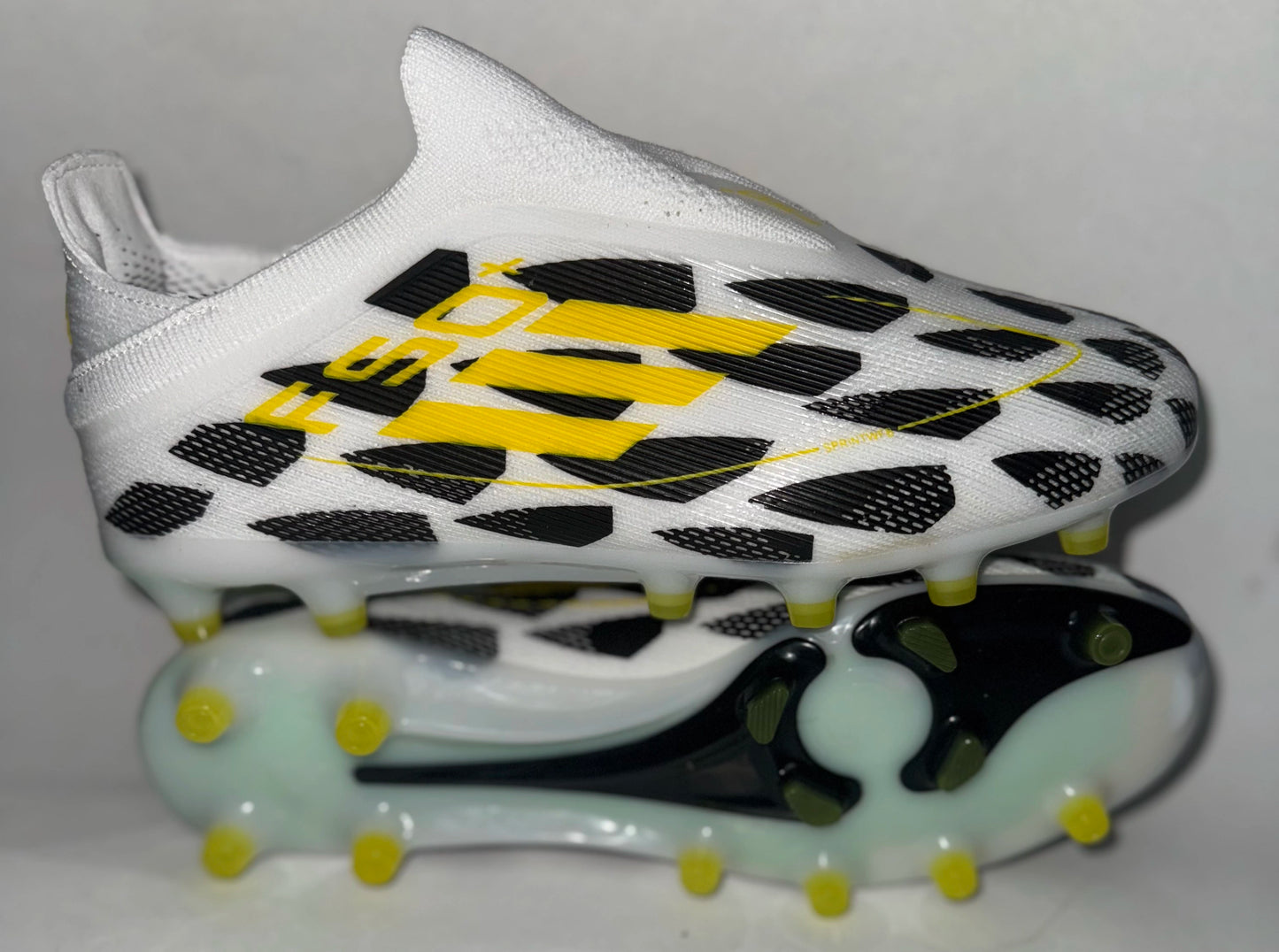 Crampons Enfant Adidas F50