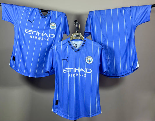 T-shirt Manchester City – L’élégance des Sky Blues