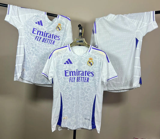 T-shirt Real Madrid – L’élégance des Merengues