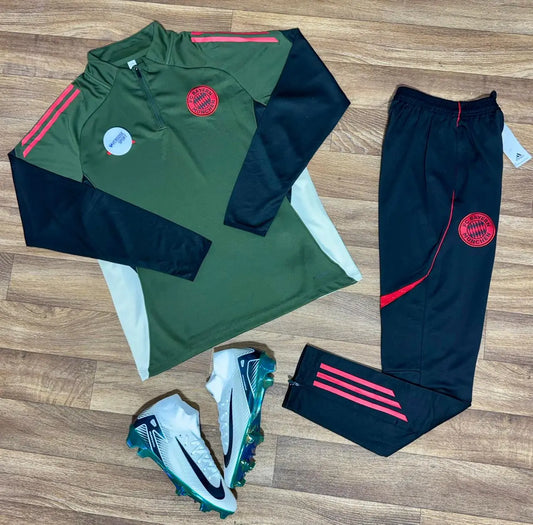 Tracksuit Bayern Munich 2025/2026