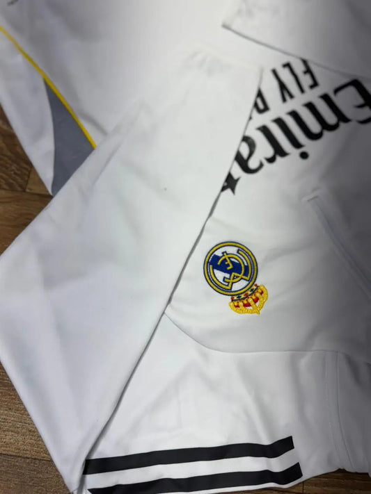 Tracksuit Enfant Real Madrid 2025/2026