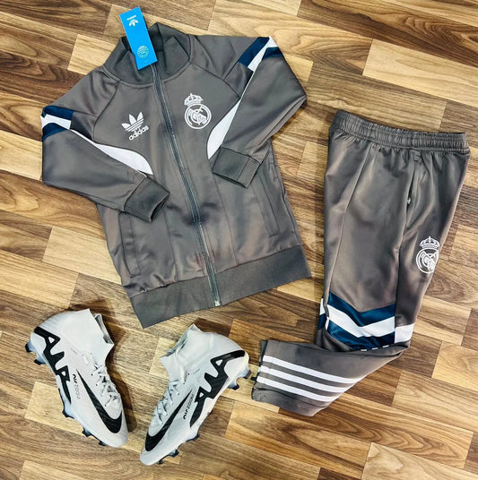 Tracksuit Enfant Real Madrid 2025/2026 – Gris