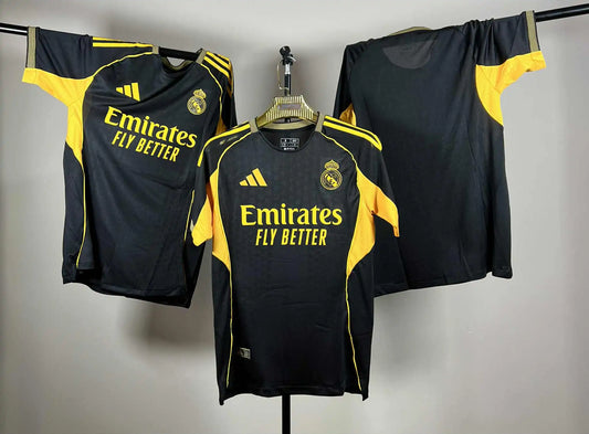 T-Shirt Real Madrid Noir – Édition Spéciale