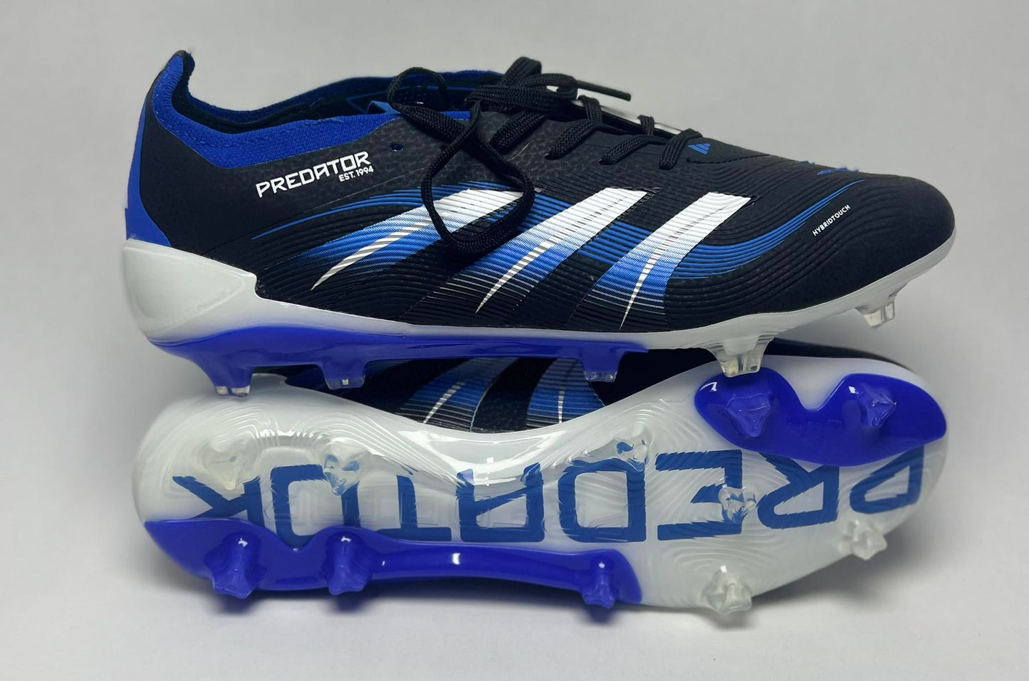 Crampons Predator avec lacets