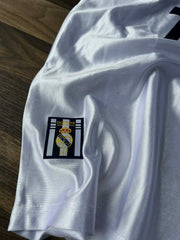 T-shirt vintage domicile Real Madrid, saison 1998/1999.
