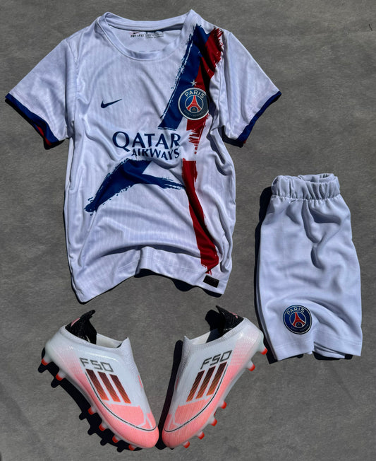 Tenue Enfant Paris Saint-Germain Extérieur – Style, Confort et Passion PSG