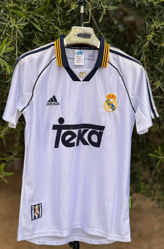 T-shirt vintage domicile Real Madrid, saison 1998/1999.