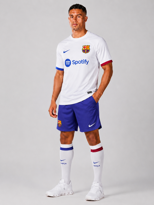 Tenue FC Barcelone, 2023/24