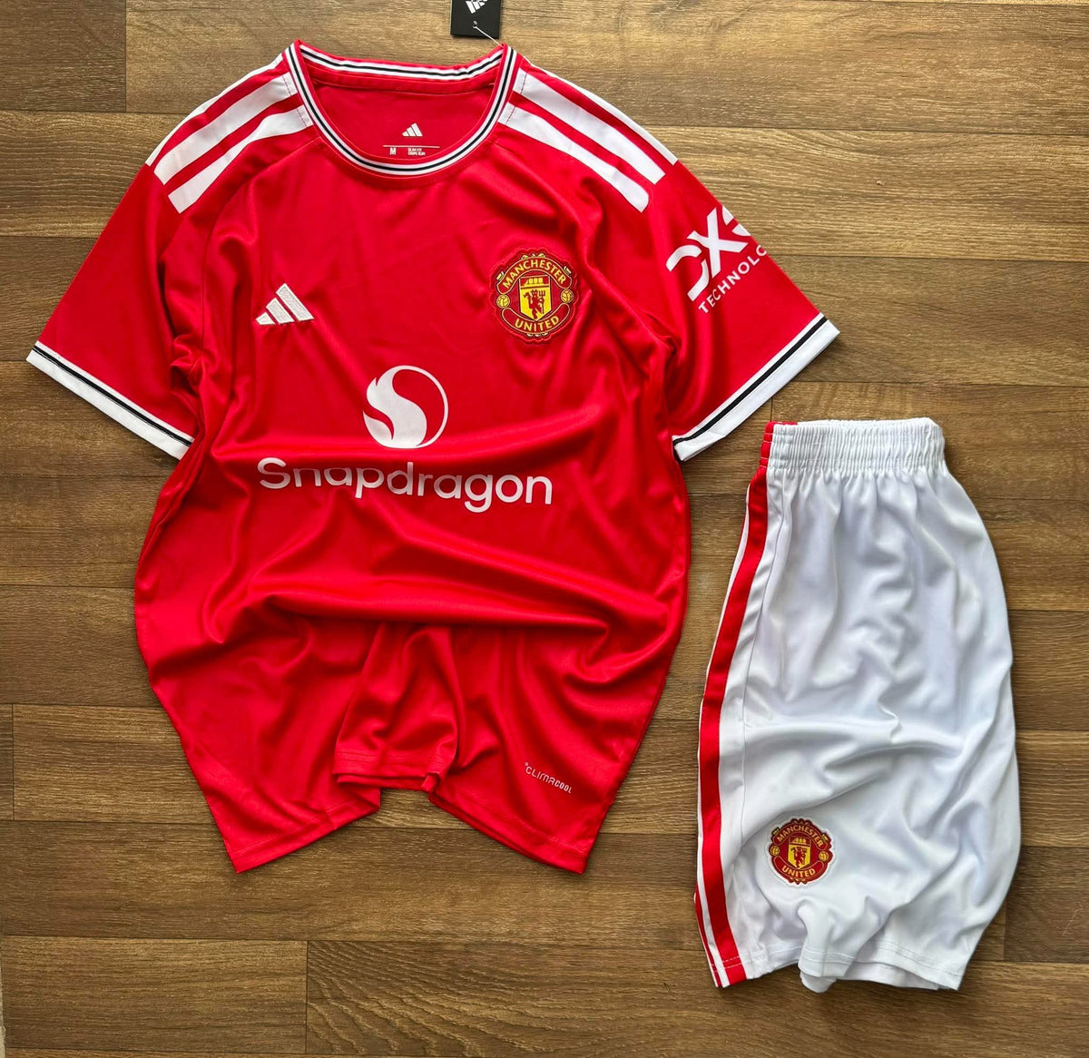 Tenue Manchester United home 26/27