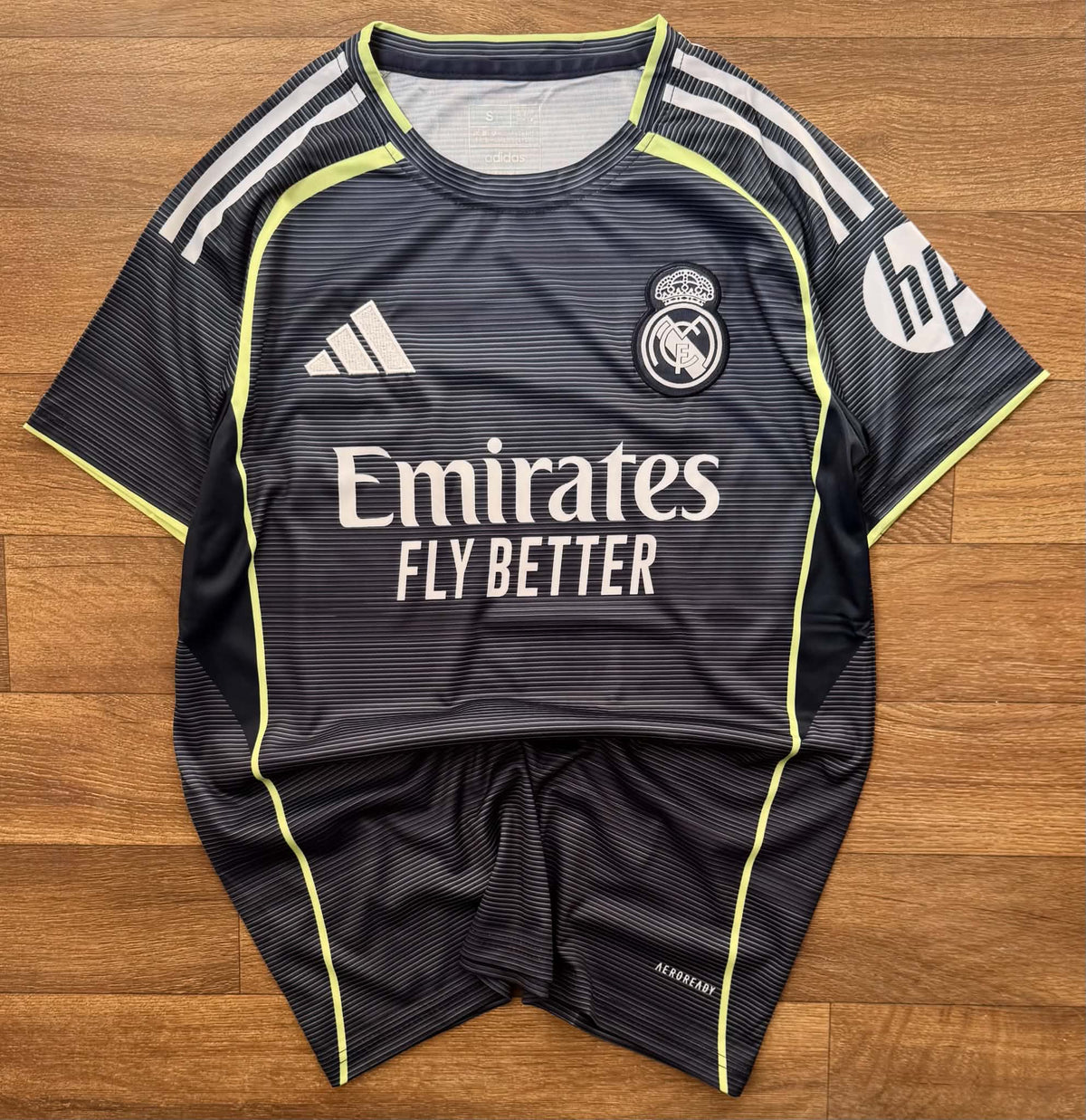 T-Shirt Real Madrid away saison 2025/2026