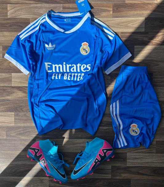 Tenue real Madrid 2025/2026