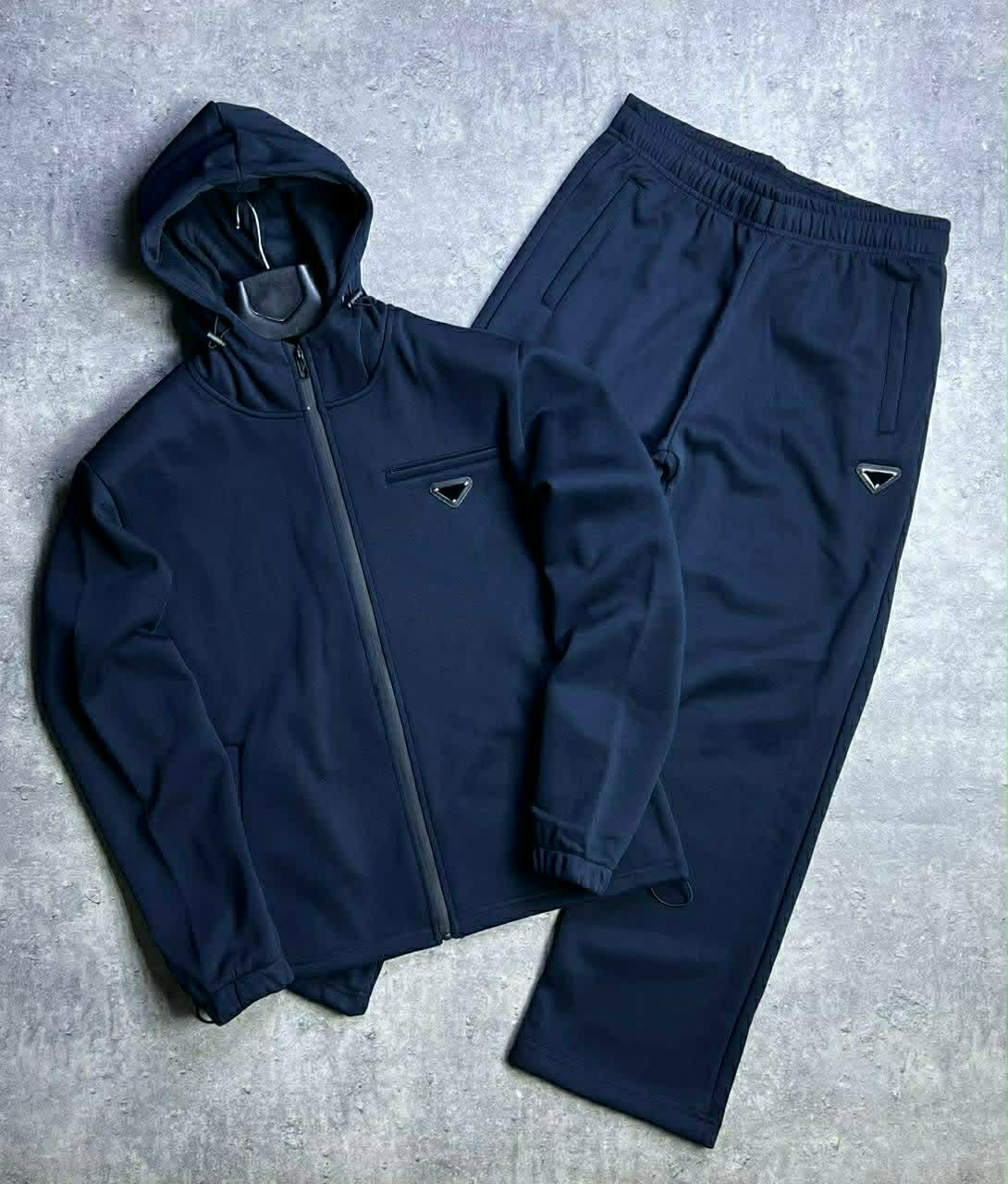 Survêtement Haute Qualité – Confort & Style Premium