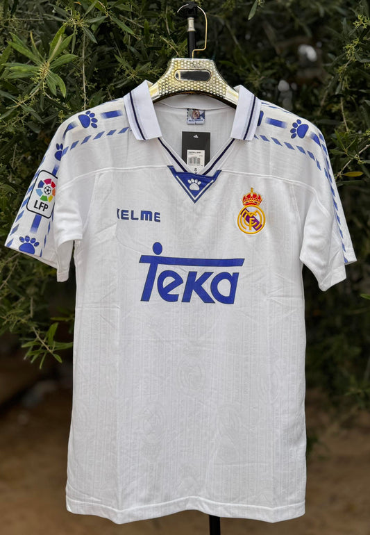 T-shirt domicile rétro Kelme du Real Madrid, saison 1996/1997